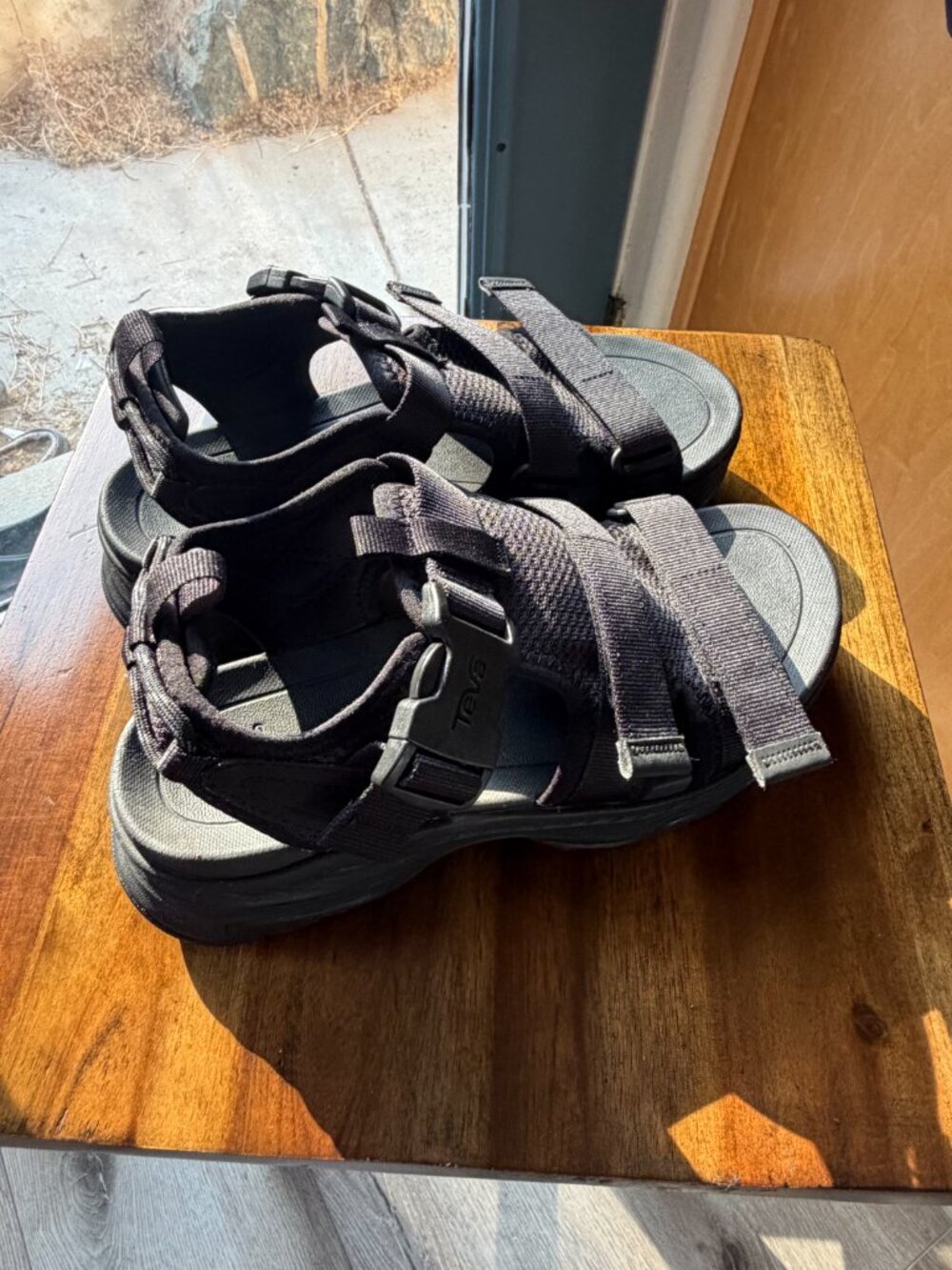 Teva Hurricane Ampsole Gaila Sandals - Women's Size 8 - Black - Like New - Picture 6 of 7